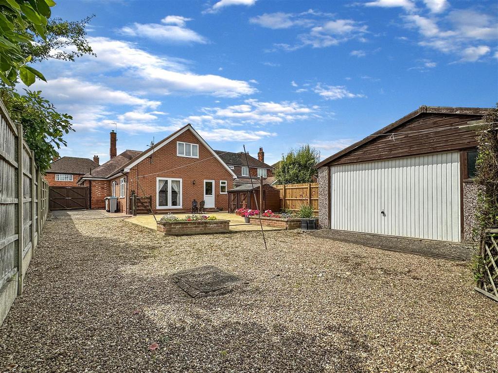 Rear Elevation &amp; Double Garage 472
