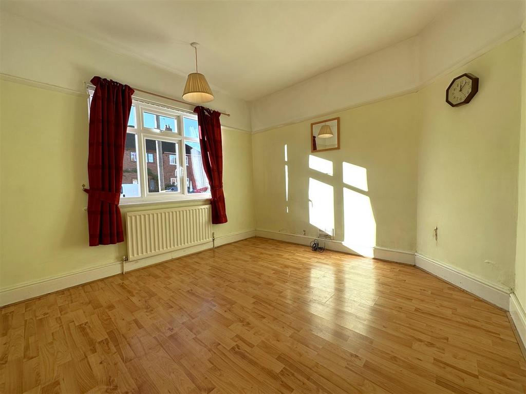 Ground Floor Bedroom (2) 170