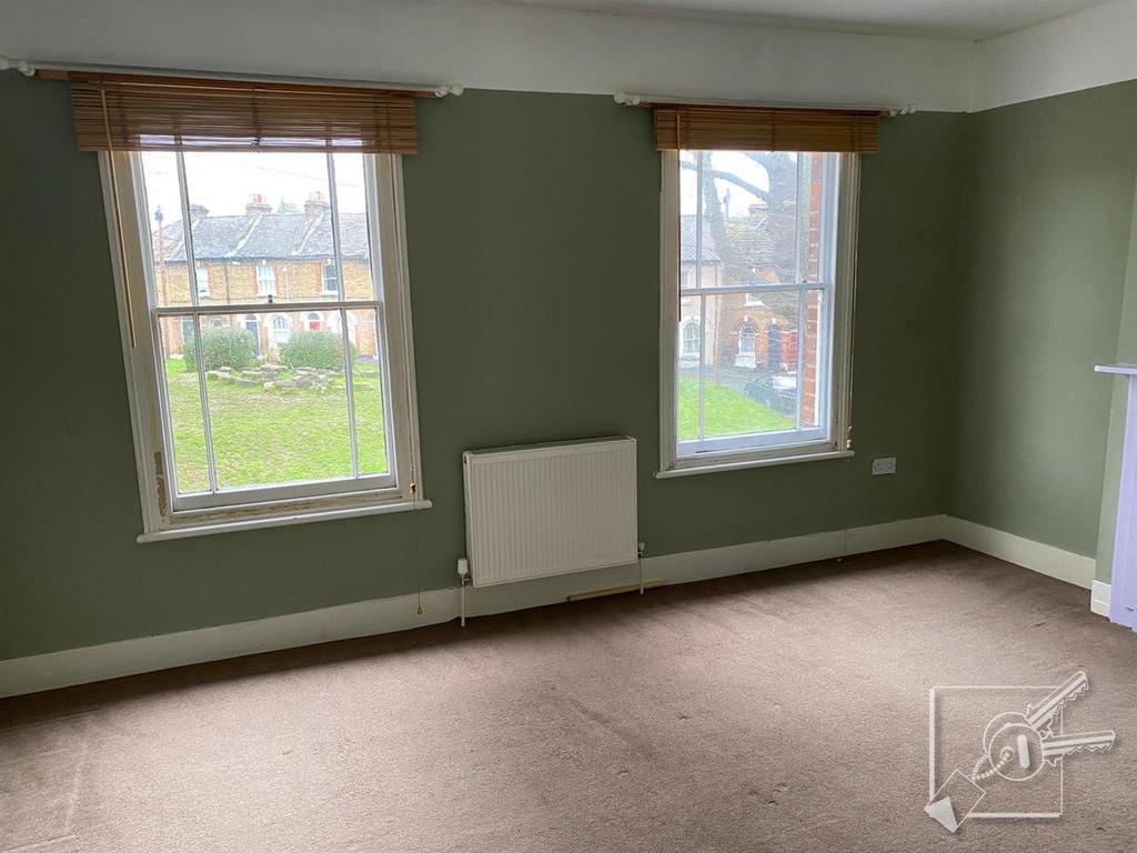 Bedroom 1: