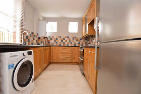 32 Addison Road, Reading, RG1 8EN
