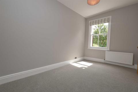 32 Addison Road, Reading, RG1 8EN