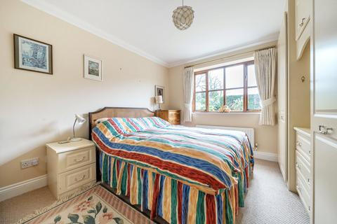 21 Bax Close, Cranleigh, GU6 7NB