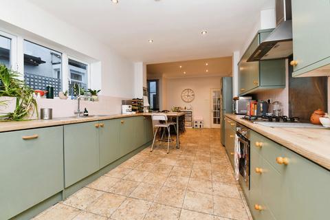 4 bedroom terraced house for sale, Victoria Road, Southend-on-sea, SS1