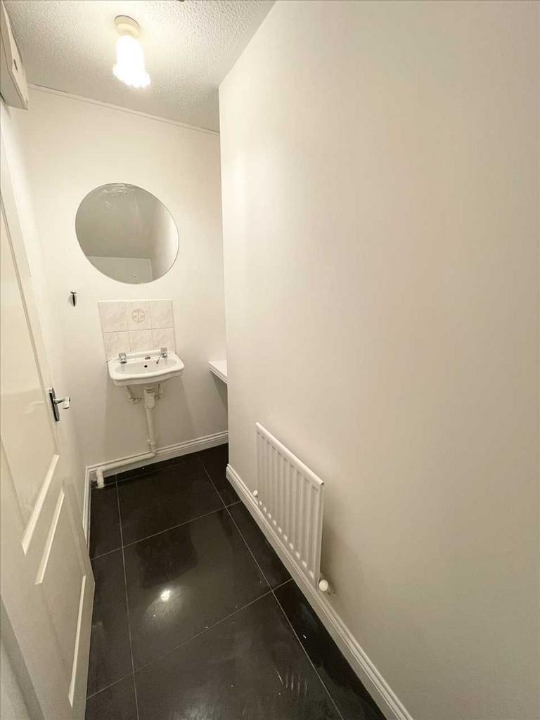 Ground floor w.c.