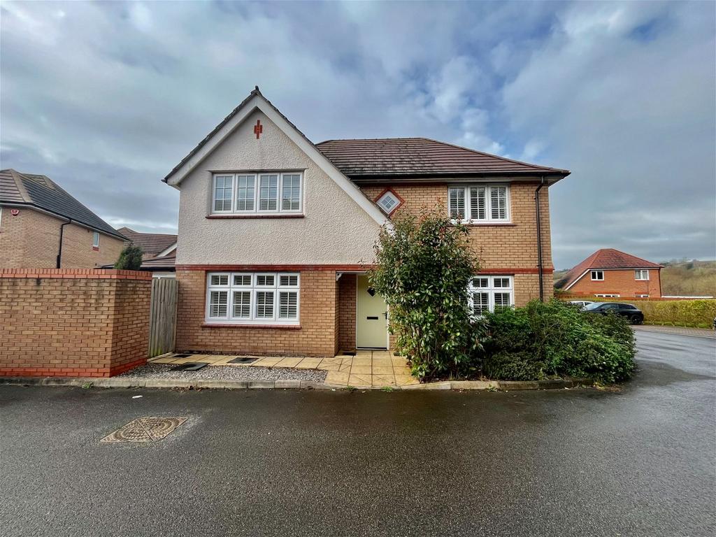 Camomile Way, Newton Abbot TQ12 4 bed detached house for sale £475,000
