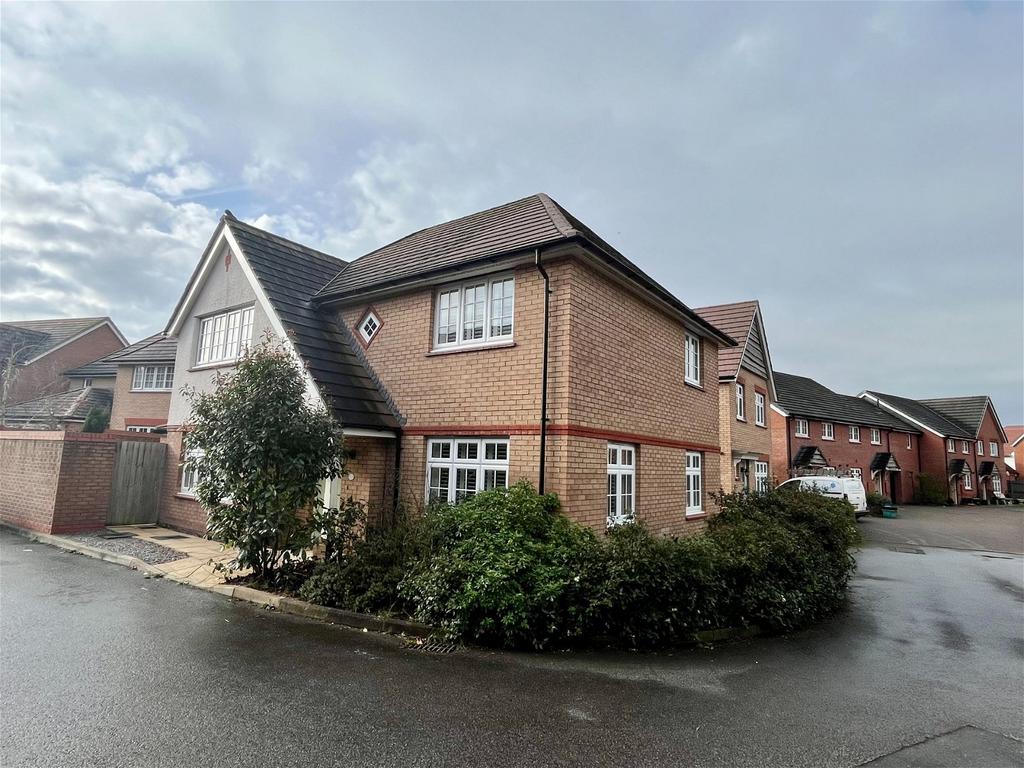 Camomile Way, Newton Abbot TQ12 4 bed detached house for sale £475,000