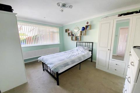 2 bedroom semi-detached house for sale - West Moors Ferndown, Dorset BH22 0DF