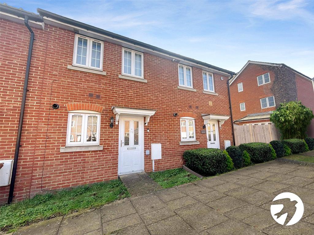 Silver Streak Way, Rochester, Kent, ME2 2 bed terraced house £1,550