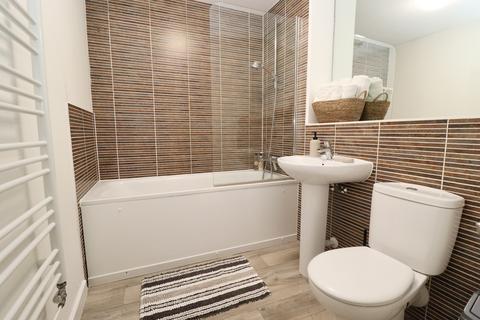 51 Lime Tree Square, Street, BA16 0FX