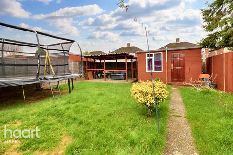 23 Shelley Close, Hayes, UB4 0QW
