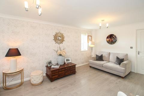 4 bedroom end of terrace house for sale - Brookhill Road, Copthorne, Crawley, West Sussex. RH10 3PJ