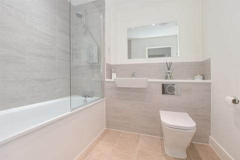12 Alder Way, Faygate, Horsham, RH12 0BU