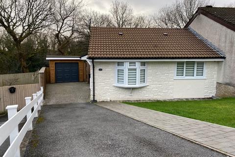 2 bedroom semi-detached bungalow for sale, Bay View Gardens, Skewen, Neath, Neath Port Talbot.
