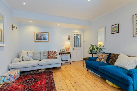 28 Clare Road, Maidenhead, SL6 4DG