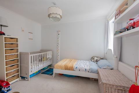 28 Clare Road, Maidenhead, SL6 4DG