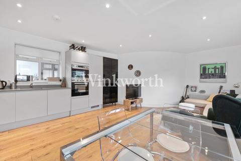 1 bedroom apartment for sale, Ewart Grove, London, N22