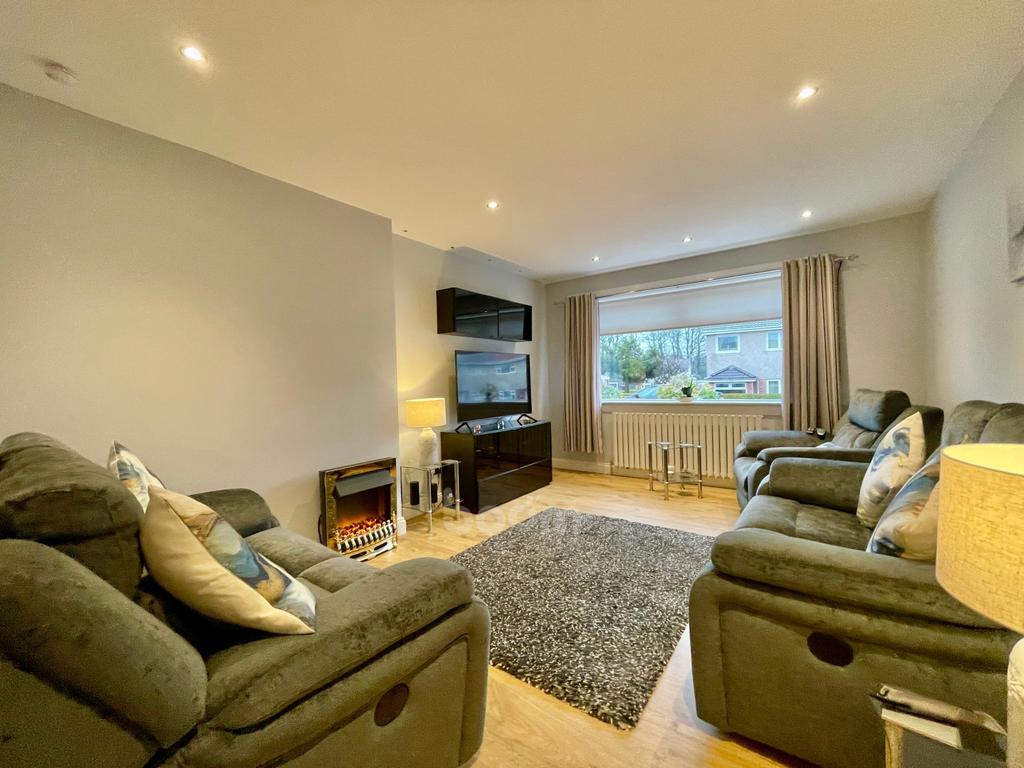 34 St. Andrews Gardens, Dalry 2 bed semidetached bungalow for sale £
