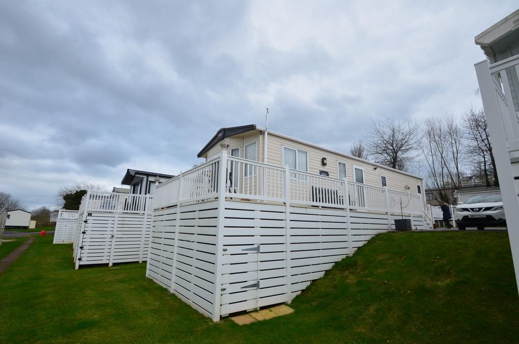 Dawlish EX7 2 bed mobile home for sale £44,000