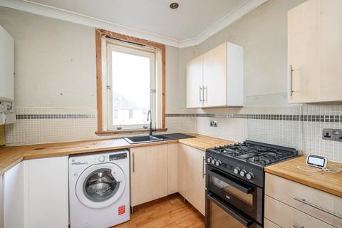 3 bedroom flat for sale, Royston Mains Road, Edinburgh EH5