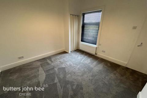 2 bedroom terraced house to rent, Henry Street, Crewe