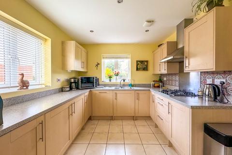 26 Fennel Road, Portishead, Bristol, BS20 7FB