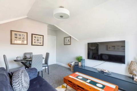 2 bedroom flat to rent, Highdown Road, Hove