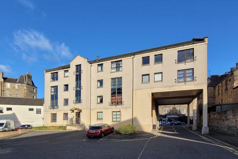 6/5 Rodney Place, Edinburgh, EH7 4FR