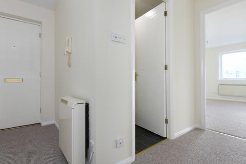 6/5 Rodney Place, Edinburgh, EH7 4FR