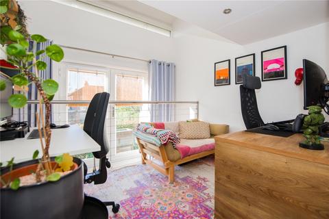 9a Sheendale Road, Richmond, TW9 2JJ