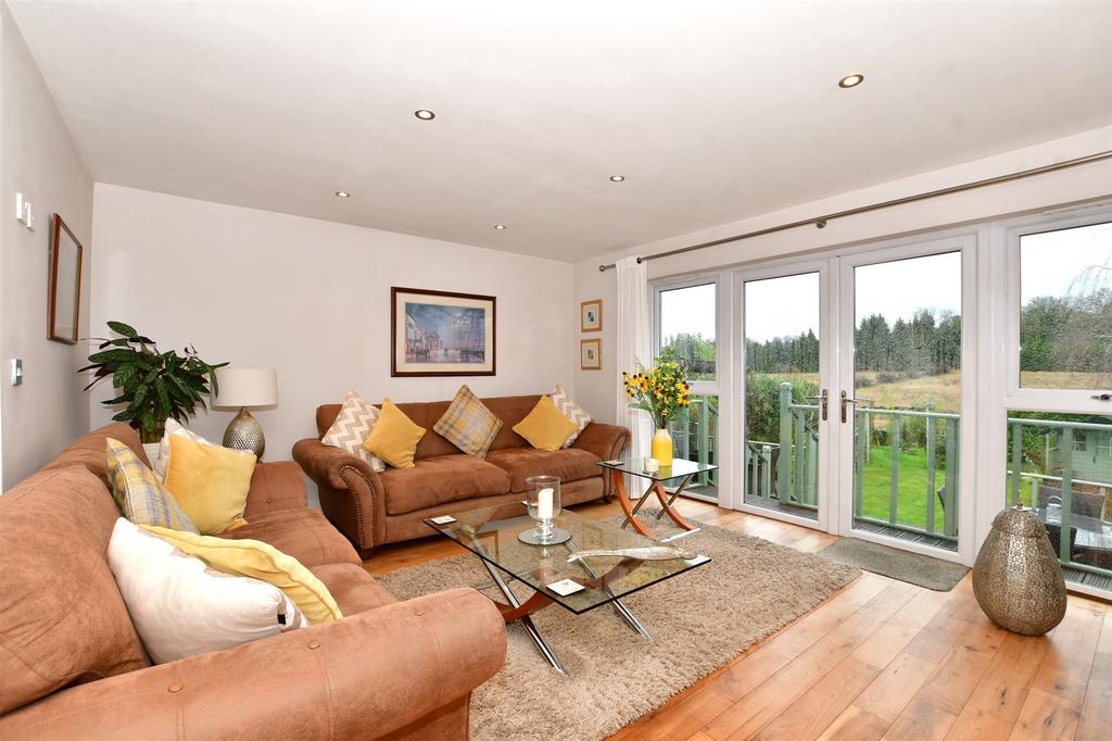 Fairlawn Grove, Banstead, Surrey 3 bed detached bungalow for sale £750,000