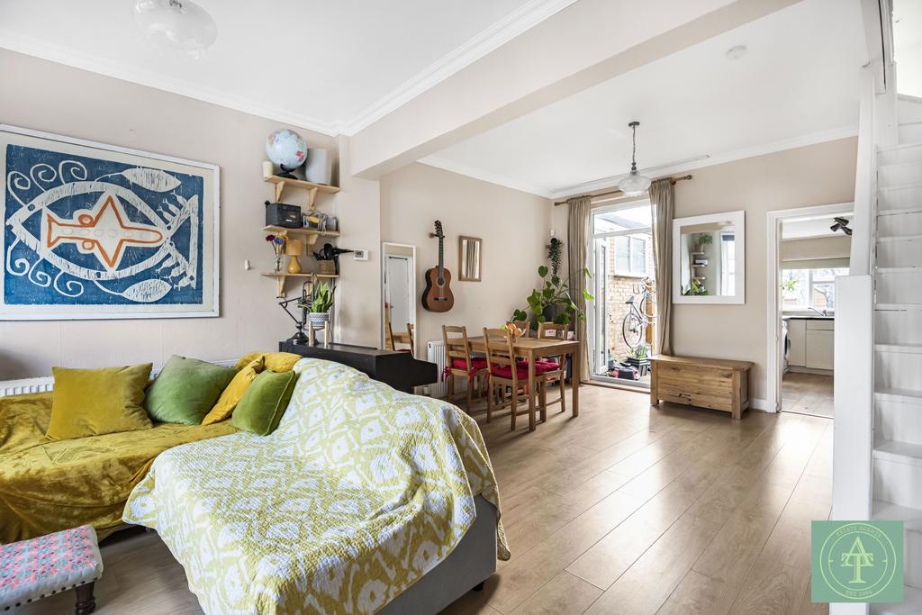 Cheddington Road, N18 2 bed terraced house for sale £425,000