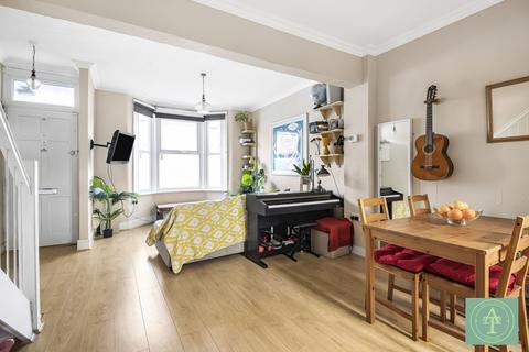 undefined, Cheddington Road, Edmonton, London, N18