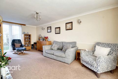 67 Bushey Croft, Harlow, CM18 6RH
