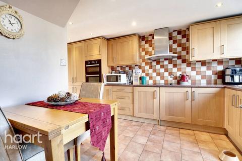 67 Bushey Croft, Harlow, CM18 6RH