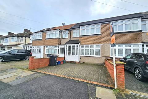 3 bedroom terraced house for sale, Penbury Road,  Southall, UB2