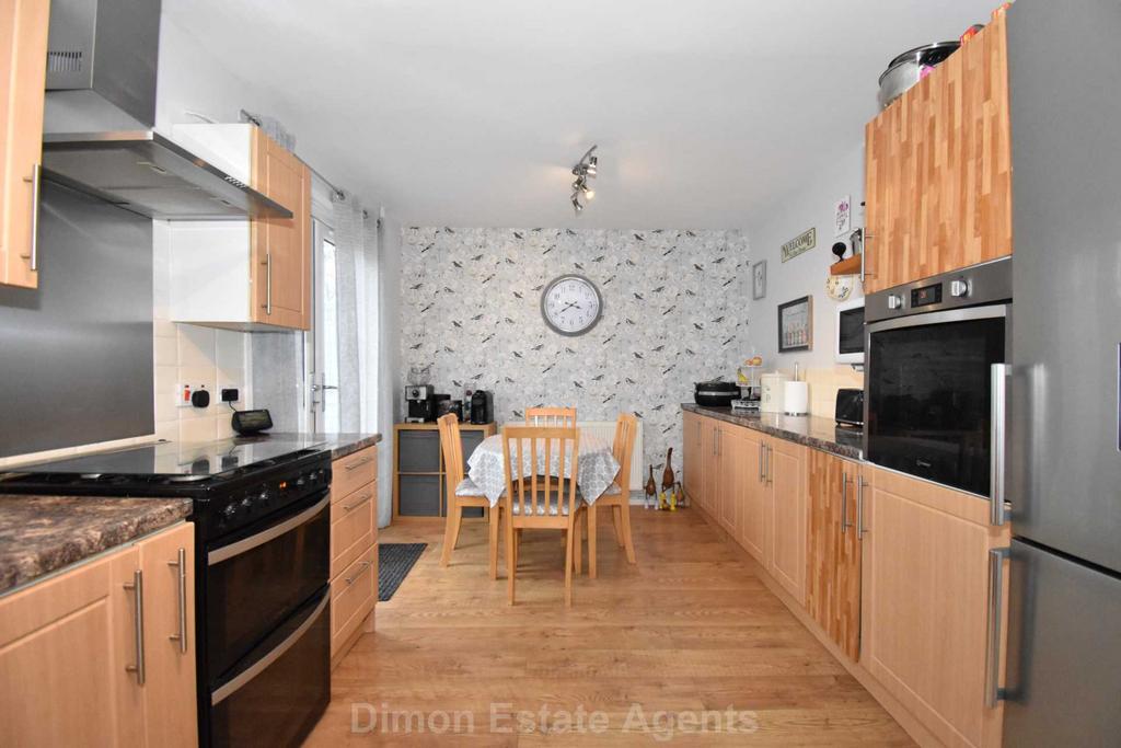 Brookers Lane, Bridgemary 3 bed semidetached house for sale £290,000