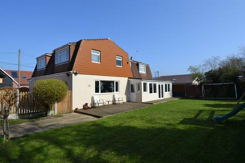 5 bedroom detached house for sale, Dargate Road, Yorkletts, Whitstable