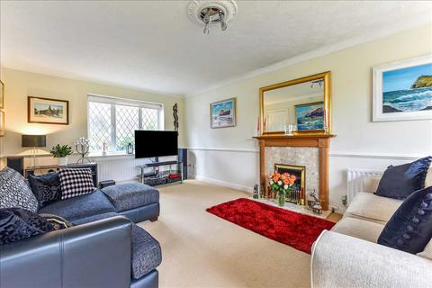 15 Field Close, Locks Heath, Southampton, SO31 6TX