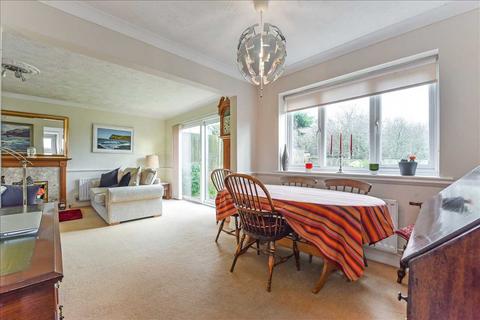 15 Field Close, Locks Heath, Southampton, SO31 6TX