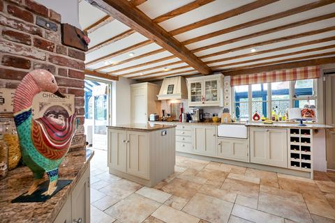 5 bedroom detached house for sale, Harleston IP20