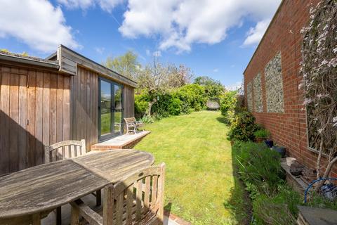 54 Hampstead Road, Dorking, RH4 3AE