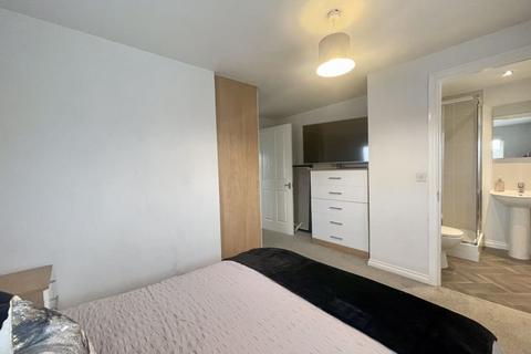 86 Elder Road, Grimsby, DN34 4GE