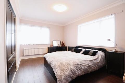 3 Brackenforde, Slough, SL3 7AX