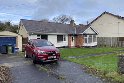 3 bedroom detached bungalow for sale - Porthdafarch Road, Holyhead