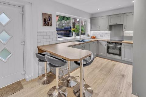 28 Bench Carr, Rochdale, OL12 0QU