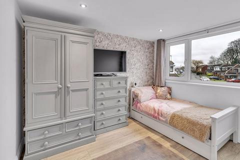 28 Bench Carr, Rochdale, OL12 0QU