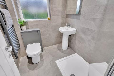 28 Bench Carr, Rochdale, OL12 0QU