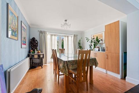 17 Fir Tree Close, Epsom, KT17 3LD