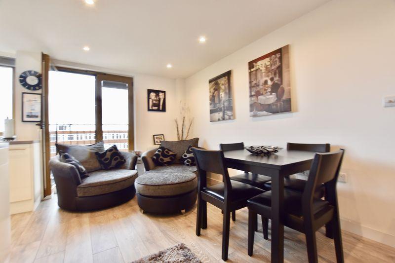 Lounge/Diner