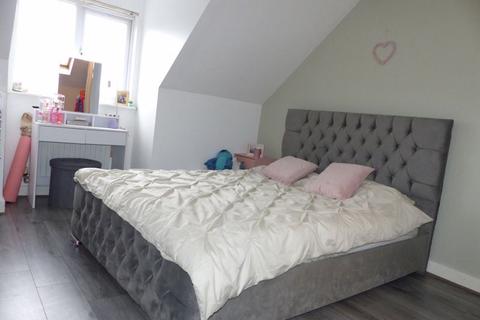 24 Barmouth Walk, Oldham, OL8 4SH
